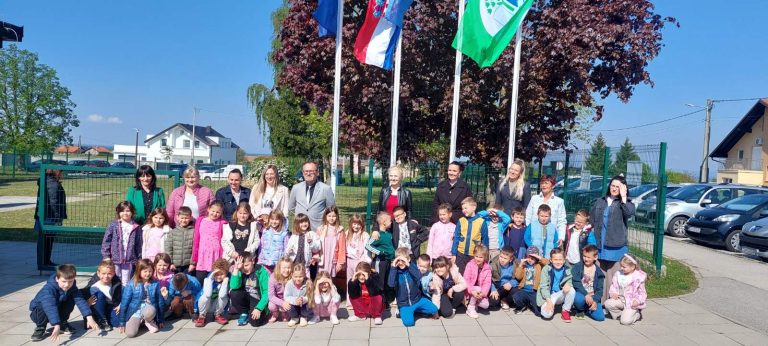 OBILJEŽAVANJE DANA PLANETE ZEMLJE U NAŠEM VRTIĆU